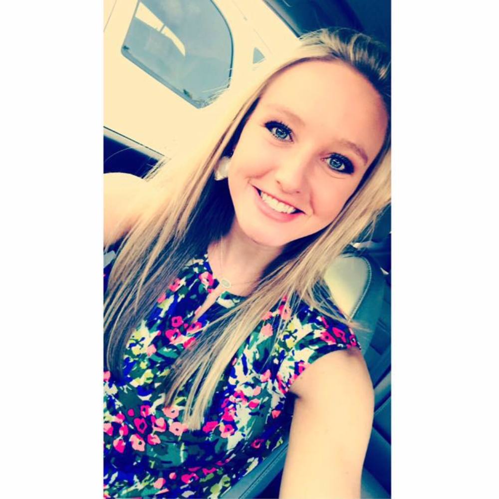 Meet your Posher, Elizabeth